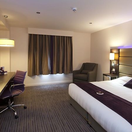 Premier Inn London Romford Central 外观 照片